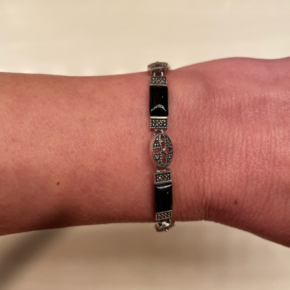 Onyx and sterling silver bracelet